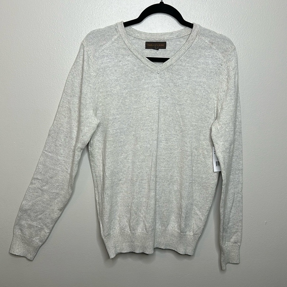 T41 Stitch Fix Fairlane & Sons V neck Knit sweater oatmeal beige size Medium